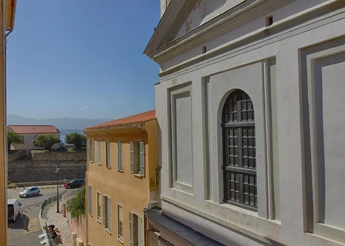 Ajaccio: Charmant T3, 4 Pers, Wifi, Centre-Ville - Fr-1-61-475
